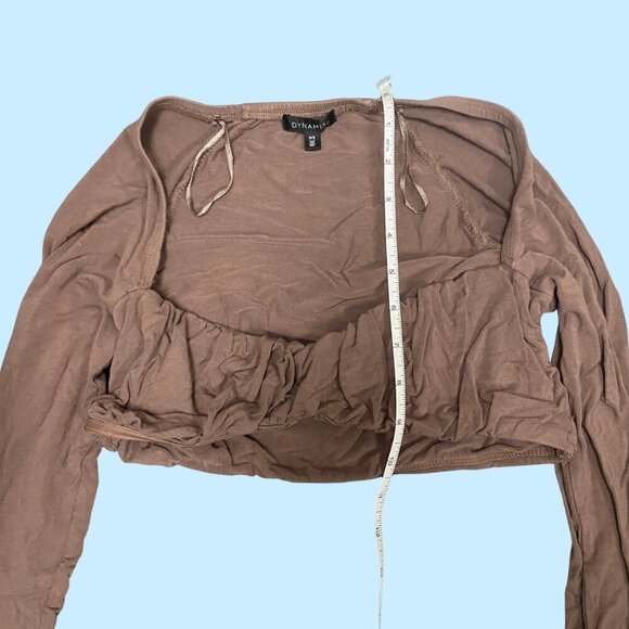 🔥 Dynamite Brown Long Sleeve Ruched Crop Top (P/S) - Picture 3 of 7